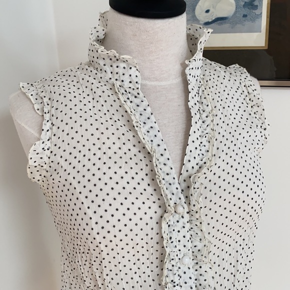 2/40$ 🛍 Polka dot sleeveless blouse - Picture 2 of 3